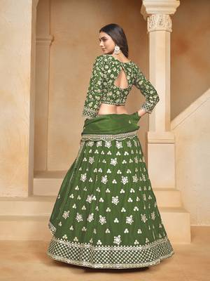 Embroidered Art silk blend Green Lehenga Choli 3