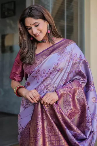 Women'S Lavender silk blend Kanjeevaram Saree With Unstitched Blouse Piece