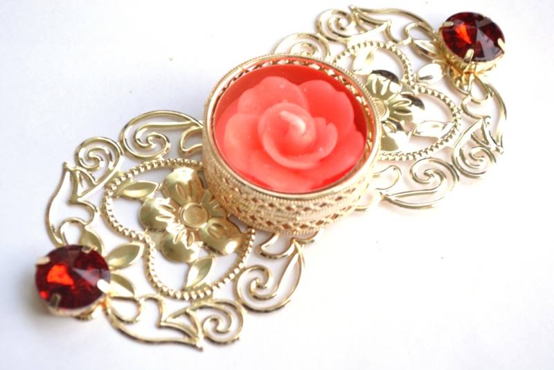 Floral Ornate Metallic Rangoli Centre Wax interchangable and Refill Diwali Diya