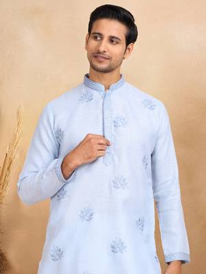 Mandarin collor embroidered cotton blue kurta 4