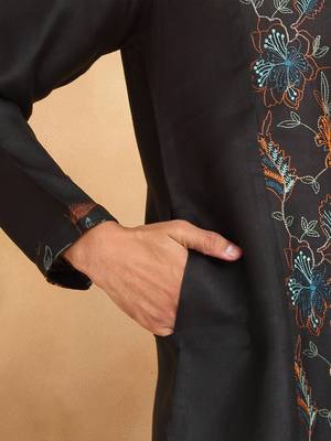Floral embroidered mandarin collor cotton black kurta 4