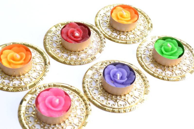 Water Floating Floral Ornate Metallic Centre Wax interchangable and Refill Diwali Diya