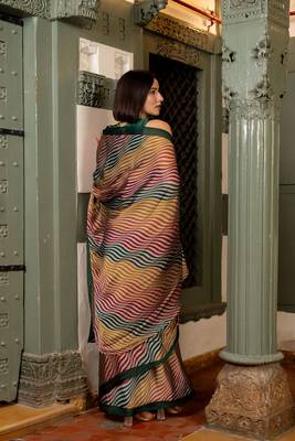 Mustard orange chiffon leheriya print plain saree with unstitched blouse piece 5