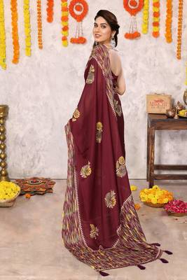 Maroon chiffon floral print foil print printed tassels saree with unstitched blouse piece 5