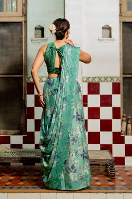 Teal green chiffon floral print saree with unstitched blouse piece 4