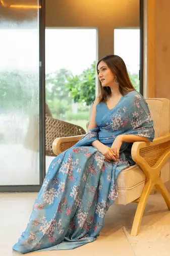 Dusty blue chiffon floral print saree with unstitched blouse piece