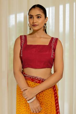 Orange georgette bandhani print stone work stone work border saree with unstitched blouse piece 6
