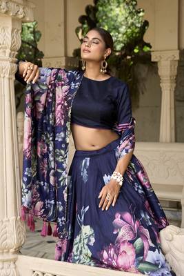 Women's Lehenga Choli Set For Wedding  3