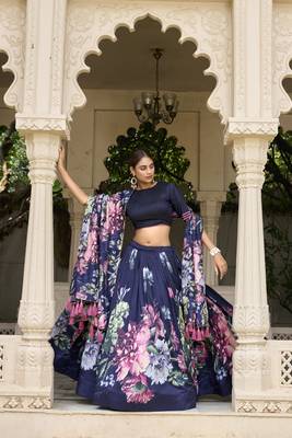 Women's Lehenga Choli Set For Wedding  4