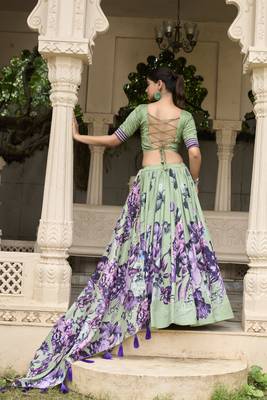 Women's Lehenga Choli Set For Wedding  2