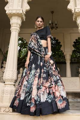 Women's Lehenga Choli Set For Wedding  5