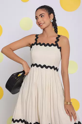 White bust fitted summer linen flared midi dress