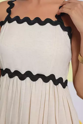 White bust fitted summer linen flared midi dress