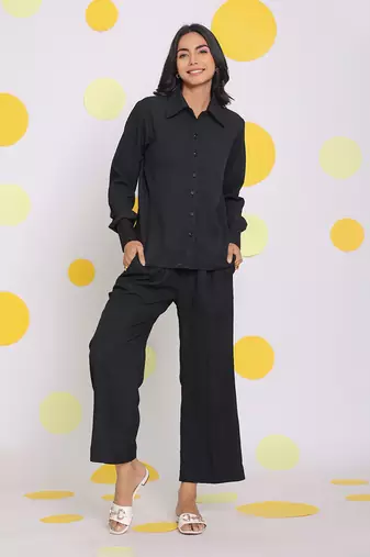 Black summer relaxed collared everyday wear buttoned shirt