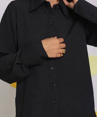 Black summer relaxed collared everyday wear buttoned shirt 5