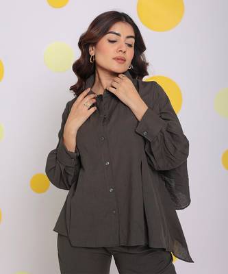 Grey summer relaxed buttoned formal linen collared shirt 1