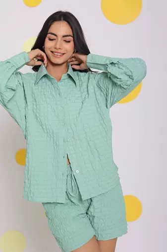 Light green summer relaxed collared everyday wear shirt
