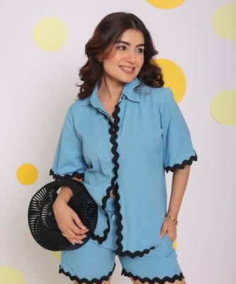 Sky blue buttoned summer relaxed collared linen shirt 1