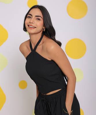 Black summer halter neck party crop top 3