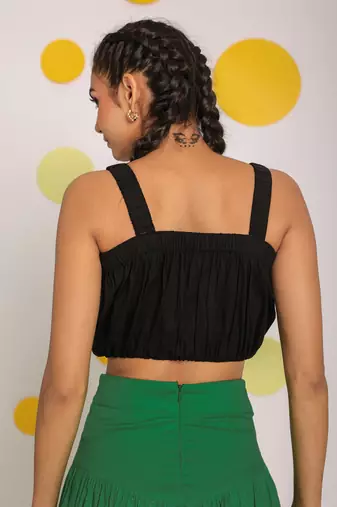 Solid black sleeveless summer cotton crop top