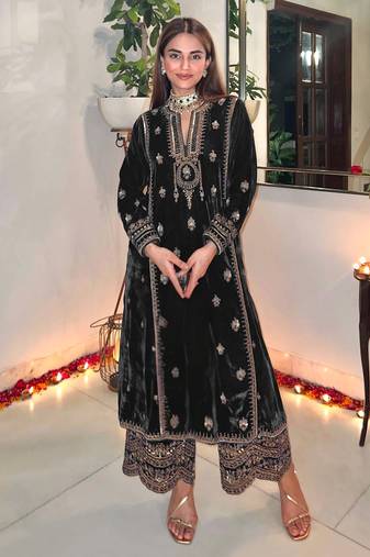Black embroidered velvet semi stitched salwar suit (Without Potibag)