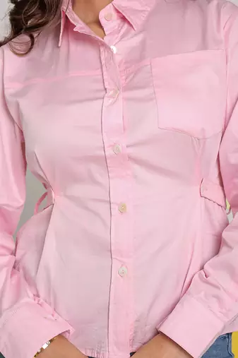 Solid baby pink collared full sleeve buttoned 100% cotton top