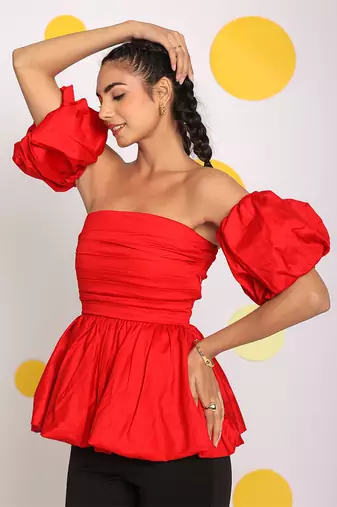 Red 3 way styling bust fitted top with detachable short balloon sleeves