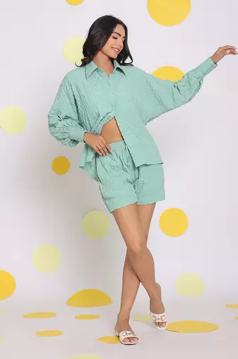 Light green summer relaxed casual shorts