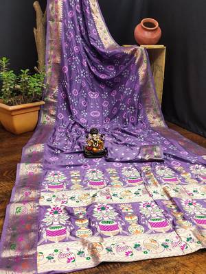  Bandhej Silk With & Zari Weaving Kalash Design Rich Pallu Saree  5