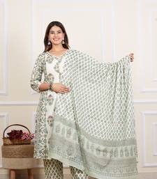  women's cotton cambric floral print straight kurta with pant and dupatta (multi)
