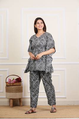  women's cotton v-neck geometrical print kimono sleeve night set 3