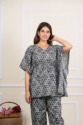  women's cotton v-neck geometrical print kimono sleeve night set 5