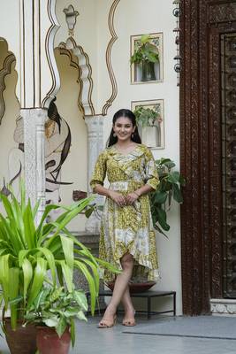  women's polyester digital printed flared dress (green) 1