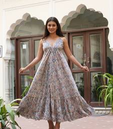  women's polyester digital printed flared dress (blue)