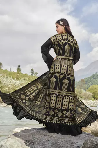 Comely Black Faux Georgette Semi-Stitched Bollywood Salwar Kameez Online