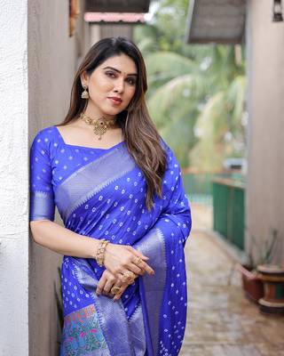 Handmade Dola Silk Bandhej Paithani Saree 3