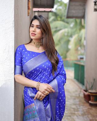 Handmade Dola Silk Bandhej Paithani Saree 4