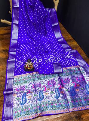 Handmade Dola Silk Bandhej Paithani Saree 5