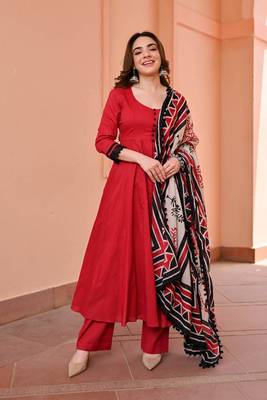 Red Elegance Anarkali Set 1