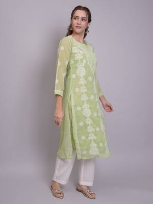 Green georgette lucknowi chikankari kurta with slip 4