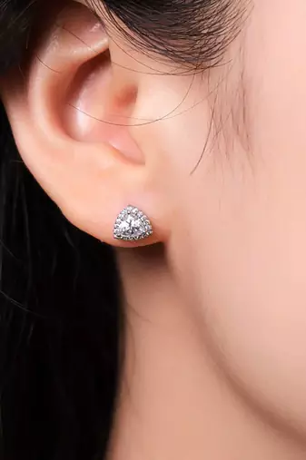 Cauer 925 sterling silver rhodium plated trillion cut diamond stud earrings
