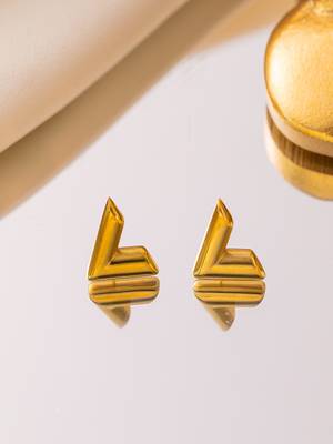18k gold plated, waterproof v-shape earrings studs 2
