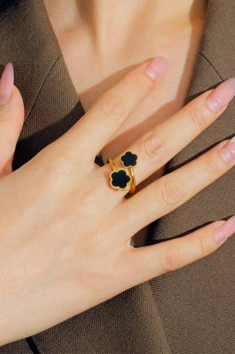 18k gold plated waterproof  anti tarnish black onyx twin clover ring adjustable
