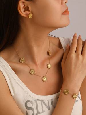 18k gold plated waterproof anti-tarnish clover floral necklace, bracelet, earring set 1