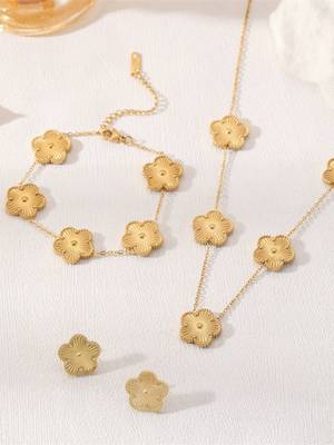 18k gold plated waterproof anti-tarnish clover floral necklace, bracelet, earring set 2