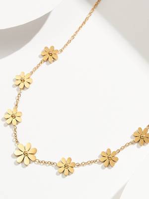 18k gold waterproof floral chain necklace with daisy charms 5