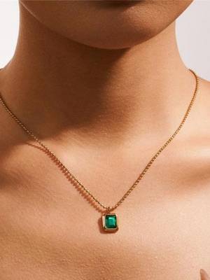 18k gold plated waterproof emerald green stone pendant necklace 1