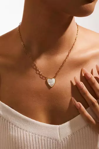 18k gold plated waterproof anti tarnish white heart pendant necklace