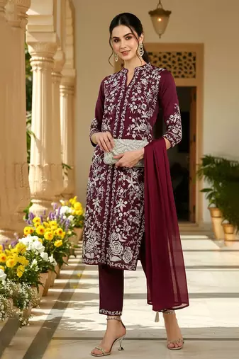 women purple silk blend solid embroidered straight kurta trouser with dupatta