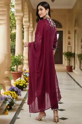 women purple silk blend solid embroidered straight kurta trouser with dupatta